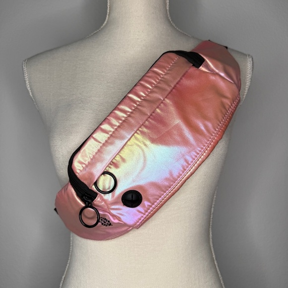 Free People Movement Iridescent Pink Belt Bag - Picture 1 of 5